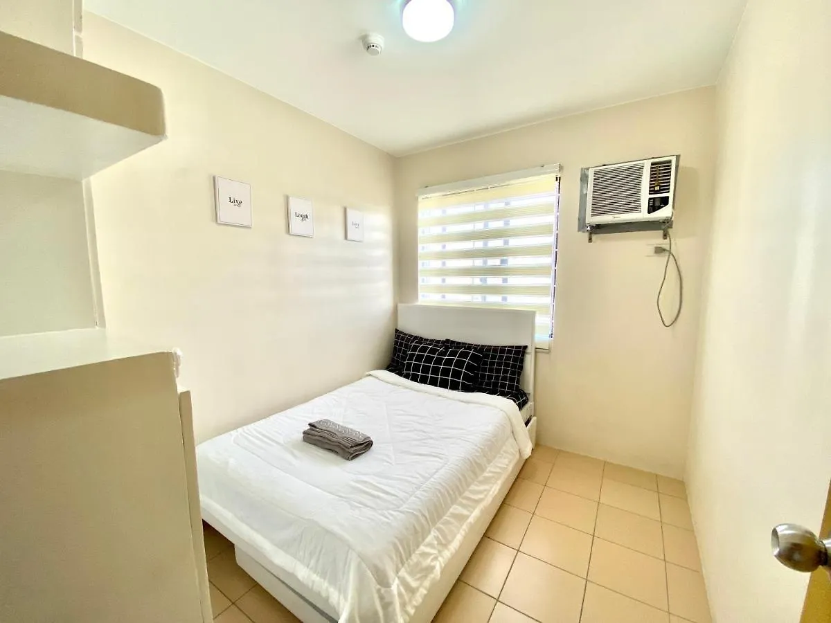 8 Spatial 2Br Condo Within The City With Pool, Wifi & Netflix Davao