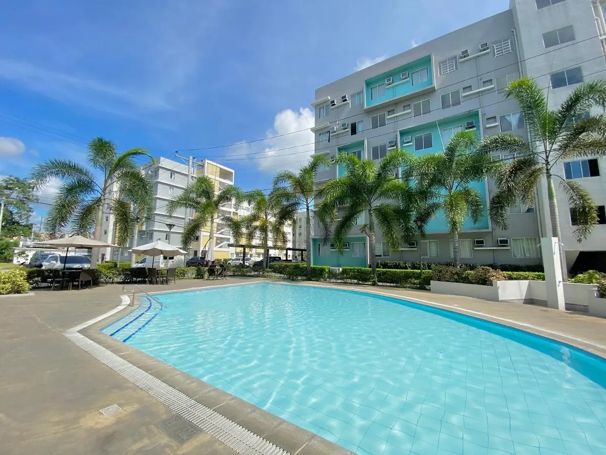 Apartment 8 Spatial 2Br Condo Within The City With Pool, Wifi & Netflix Davao Philippines